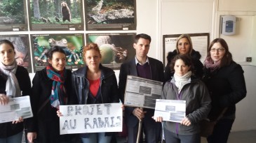 Parents occupent l'école Kergomard à Houilles